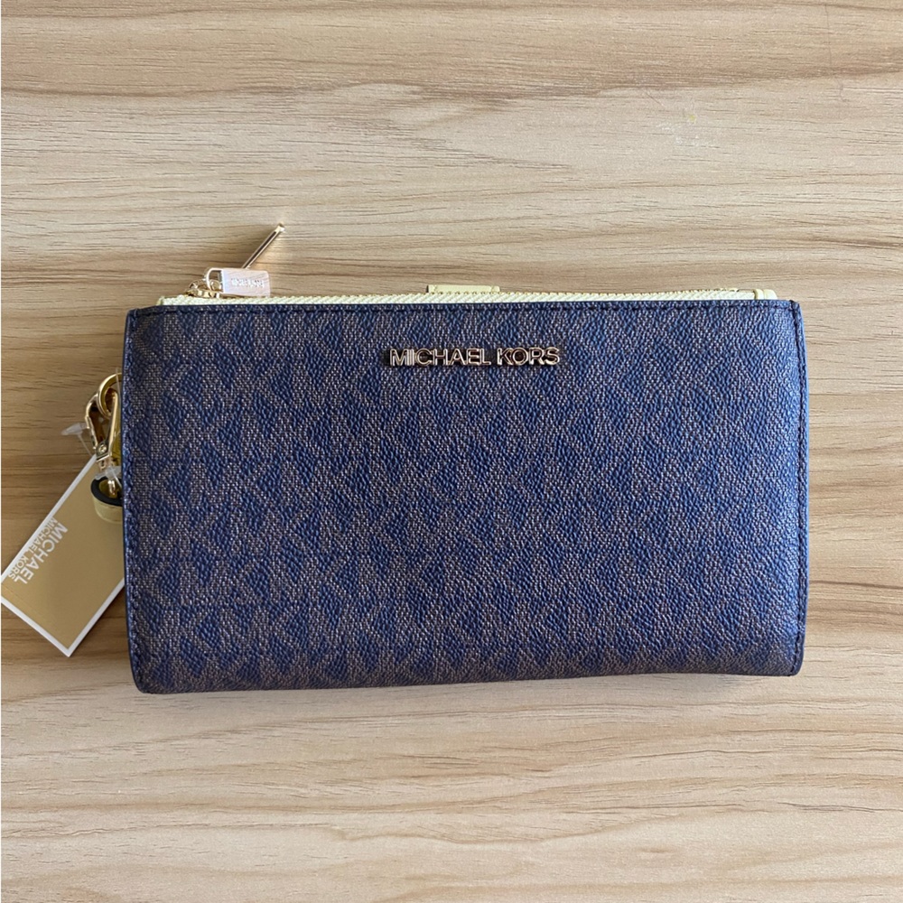 Michael Kora Buttercup Wristlet